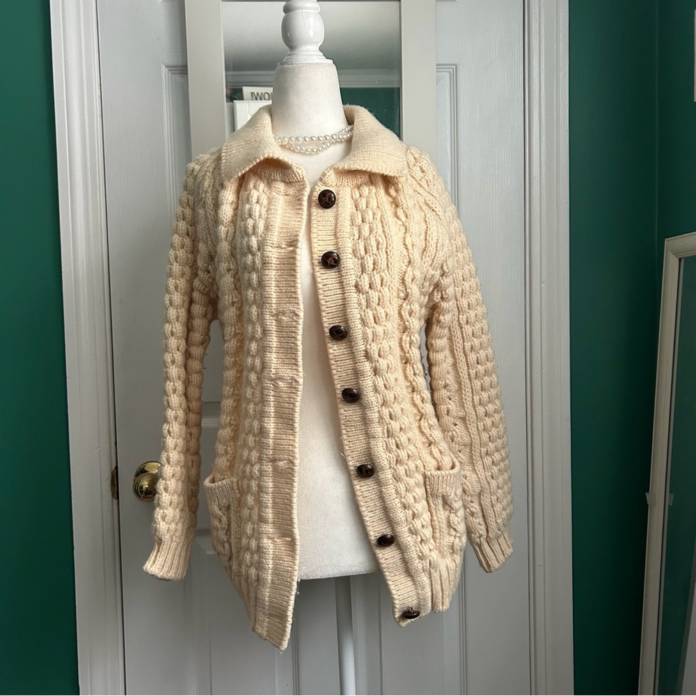 Hand Knitted Aran 100% Wool Cable Knit Button Down Collared Cardigan Sweater M